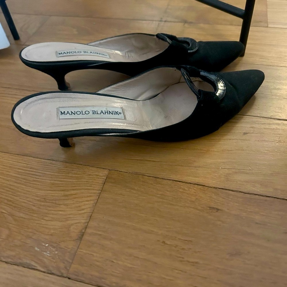 Vintage Manolo Blahnik Kitten Heel Mules